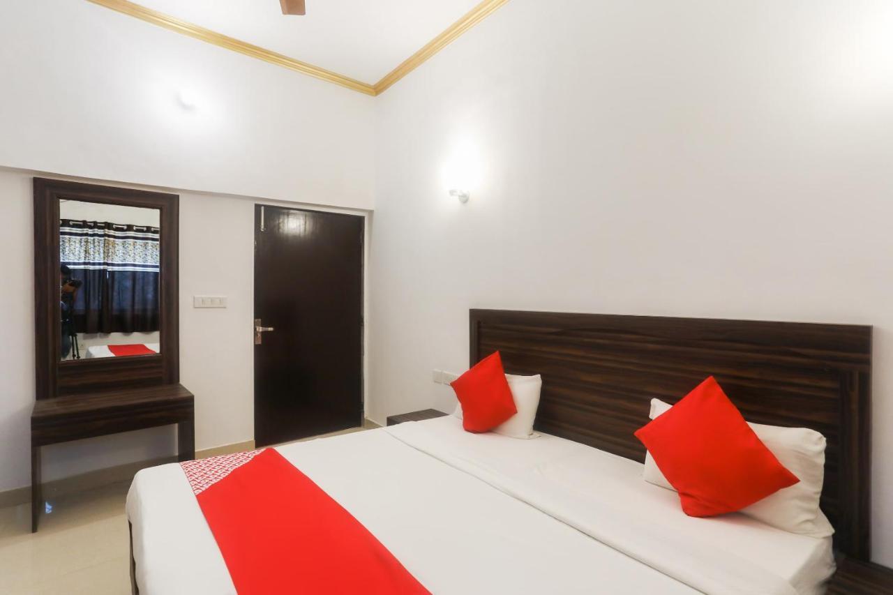 Oyo 45552 Central Hotel Khajurāho Eksteriør billede