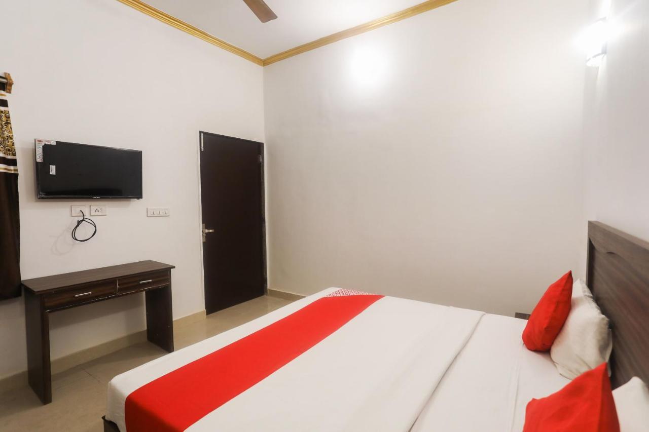 Oyo 45552 Central Hotel Khajurāho Eksteriør billede